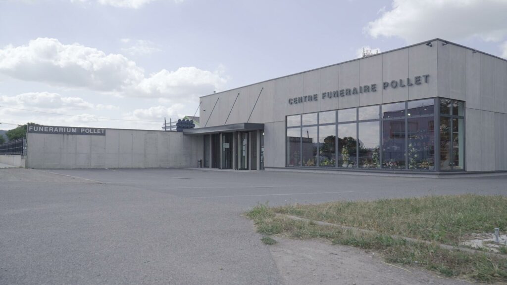 exterieur centre funeraire Pollet